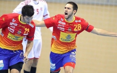 Ian Tarrafeta celebra un gol amb la selecció espanyola